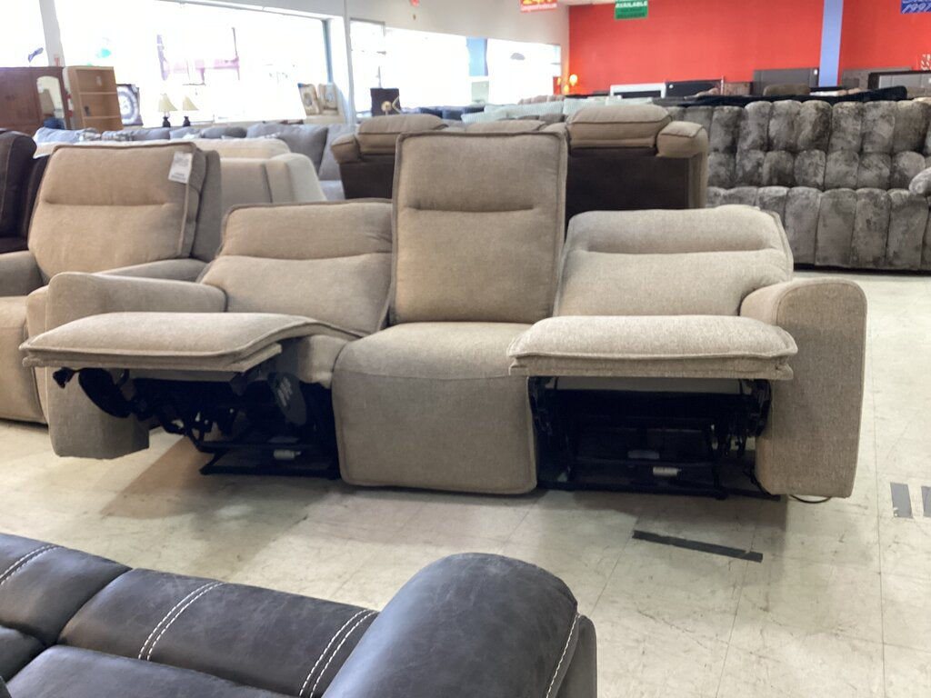 80561 - Simon Li Bespoke Dover Power Sofa 87x36x40