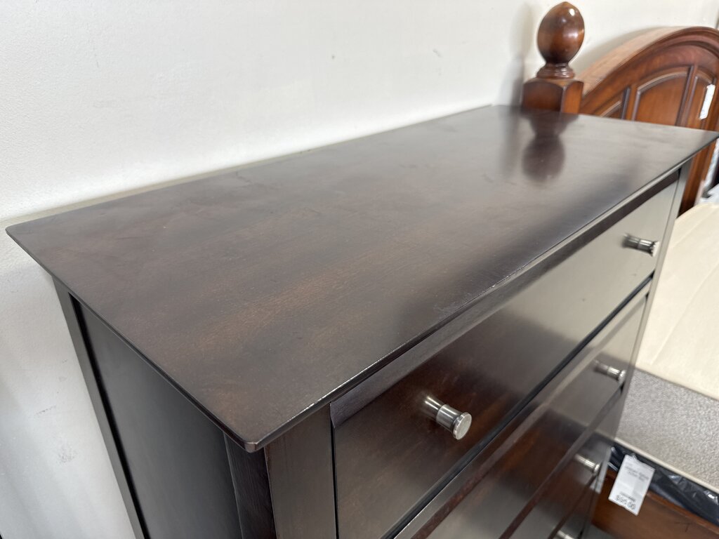 80578 - Ashley Templenz Chest 38x17x54