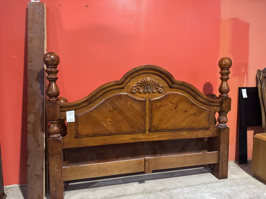 83856 - Magnolia King Poster Bedframe (No Slats)