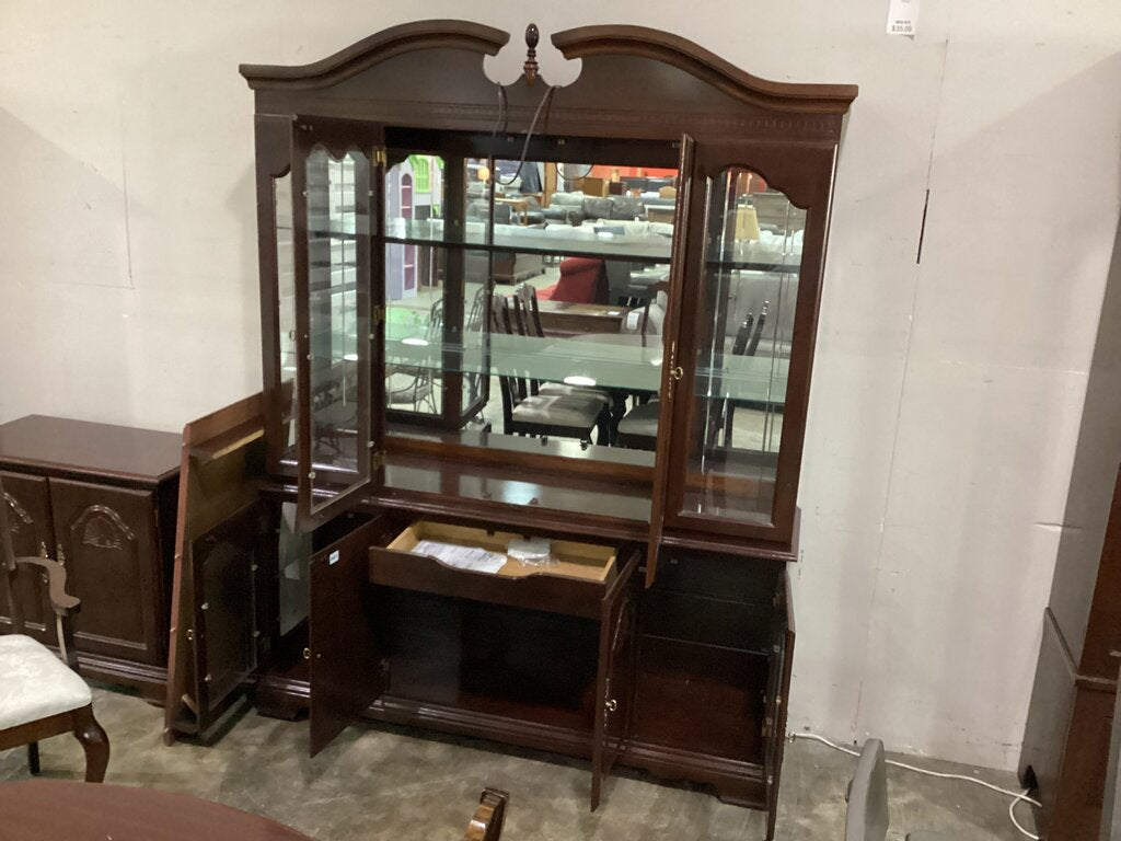80572 - 2p China Cabinet 62x16x30-80