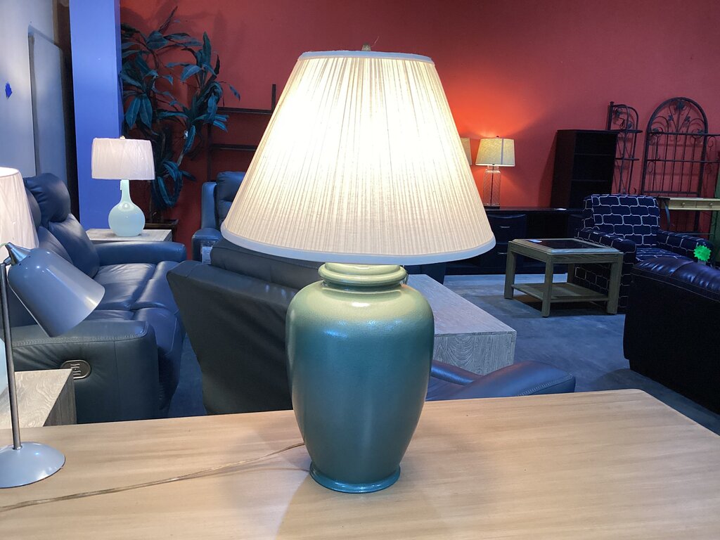 83940 - Green 33in Table Lamp