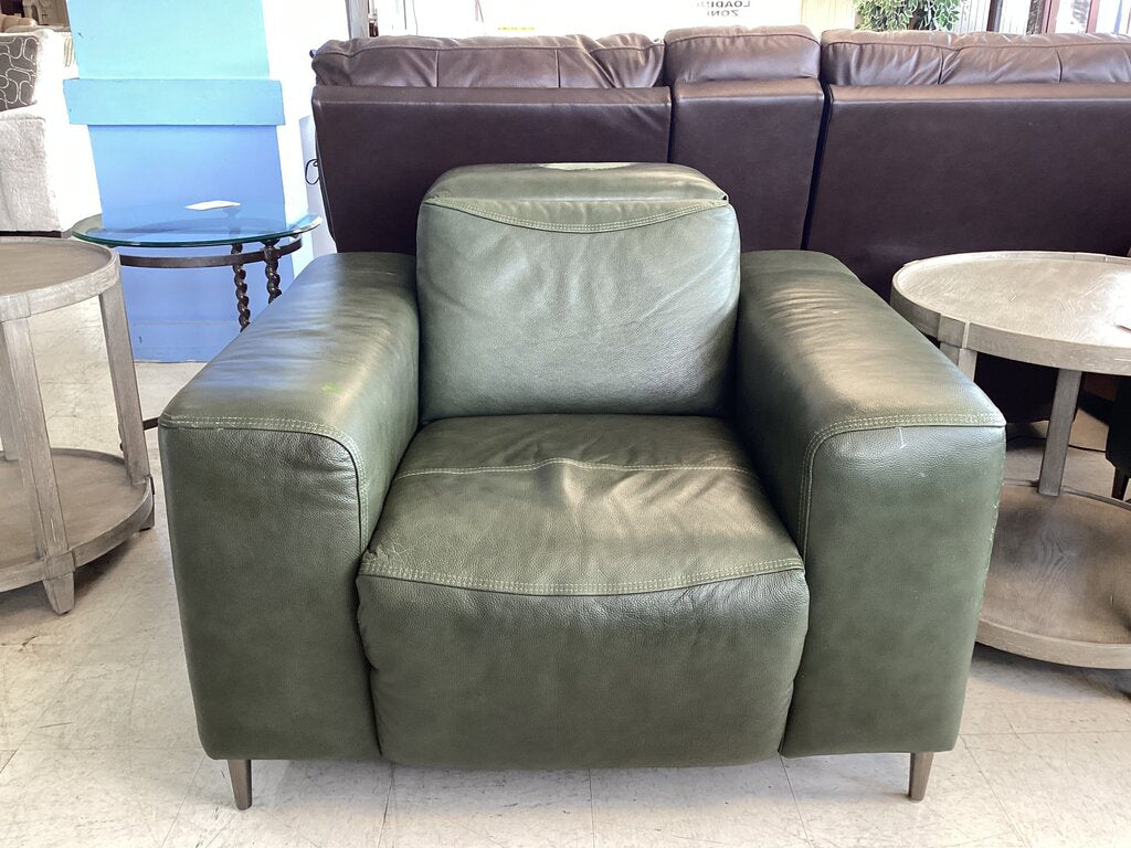 80630 - Boulevard Power Motion Leather Chair w/Power Headrest 43x44x40