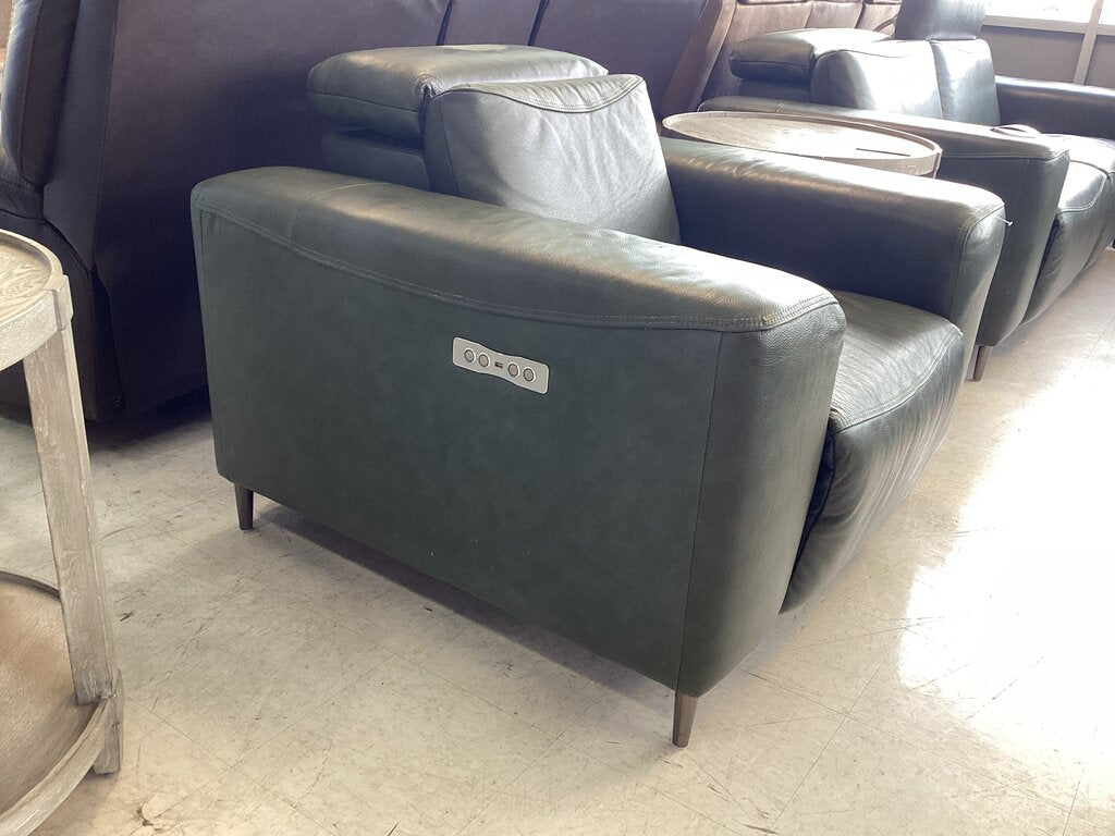 80630 - Boulevard Power Motion Leather Chair w/Power Headrest 43x44x40