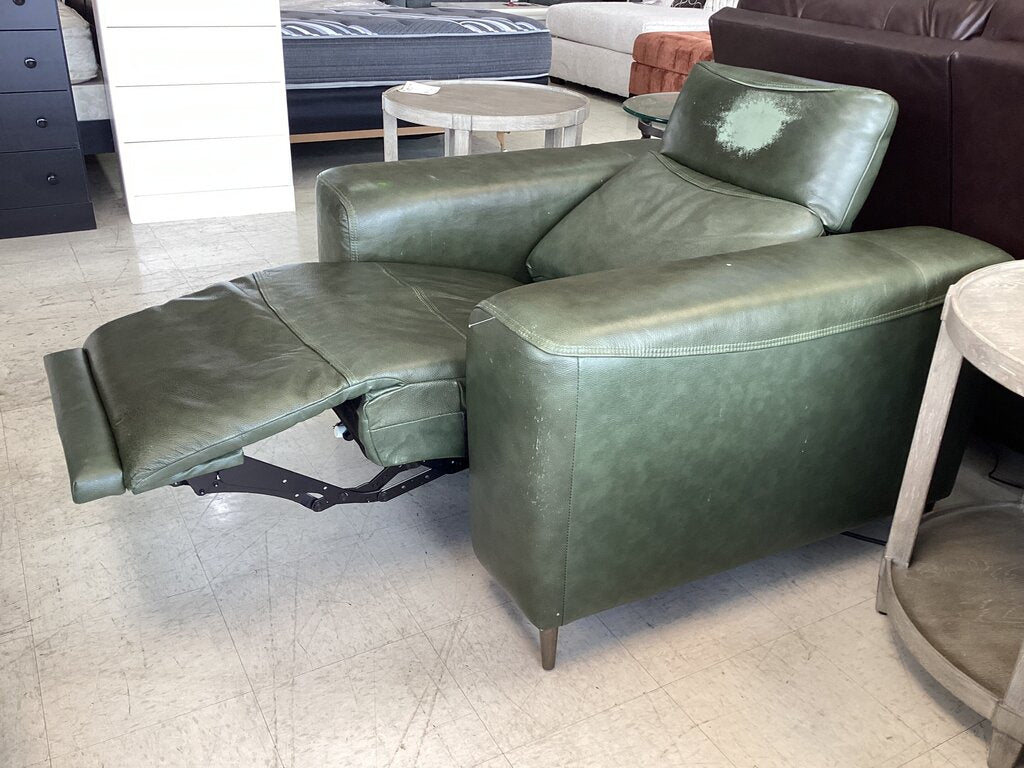 80630 - Boulevard Power Motion Leather Chair w/Power Headrest 43x44x40