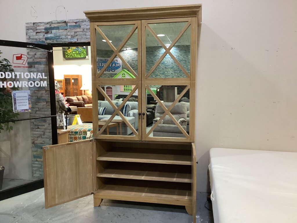 80654 - Mirrored Clothing Armoire 46x25x88