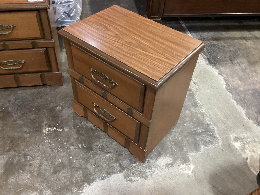 83929 - Ken Mullins Pecan Nightstand 22x15x23