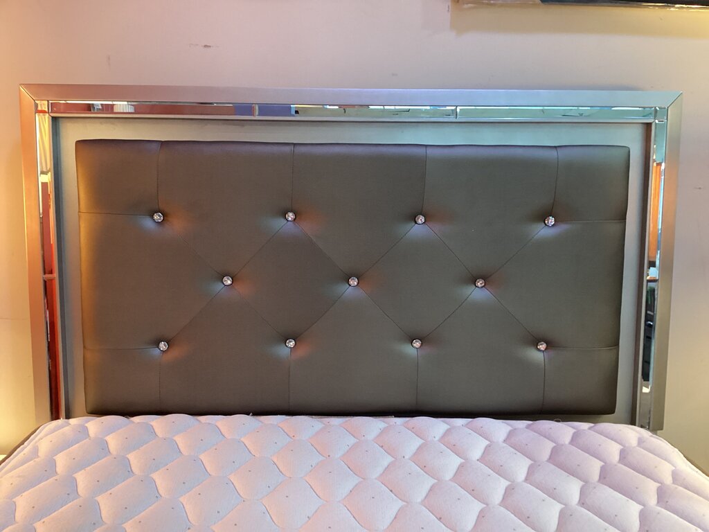 83954 - Ashley Lonnix LED Panel Headboard 57x2x54