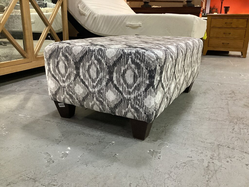 80643 Stonewash Ottoman 42x25x17