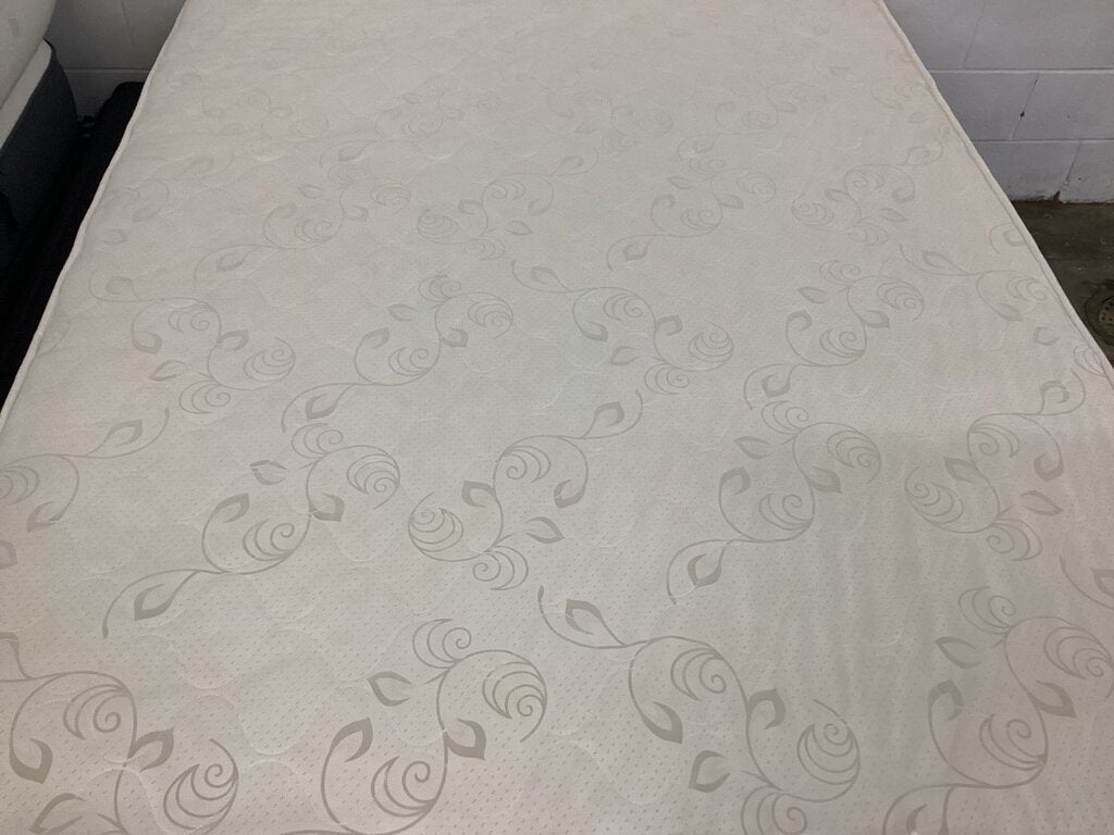80646 - White Queen Mattress (Pearl)