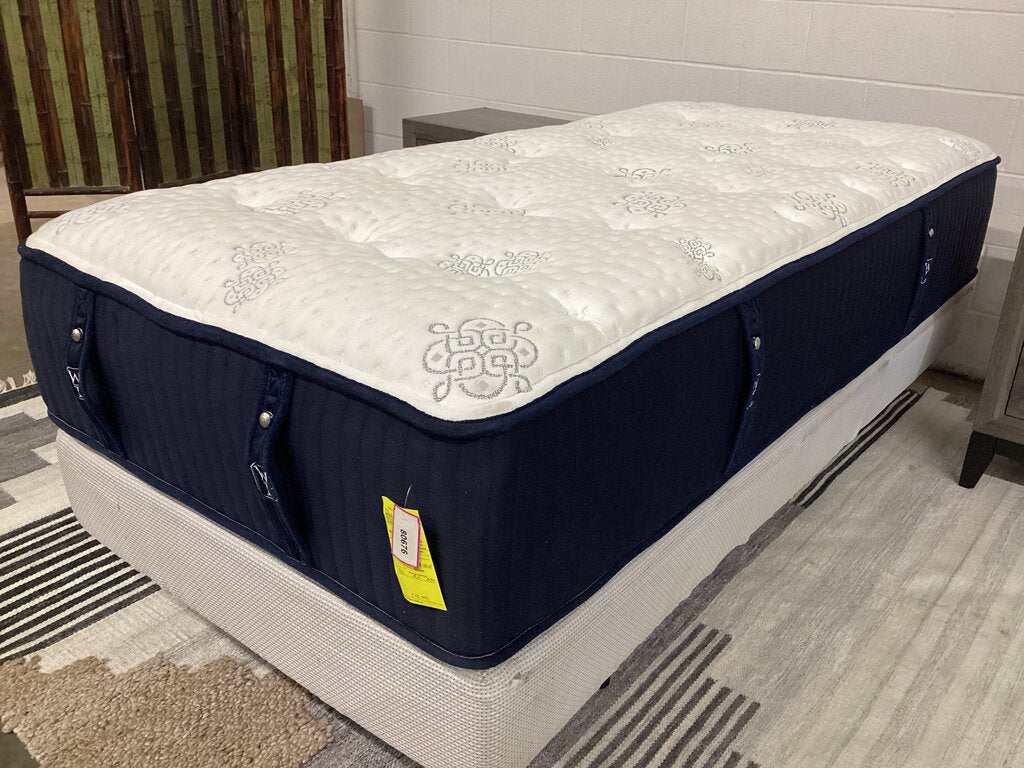 80676 - William & Lawrence Apsley Twin XL Mattress