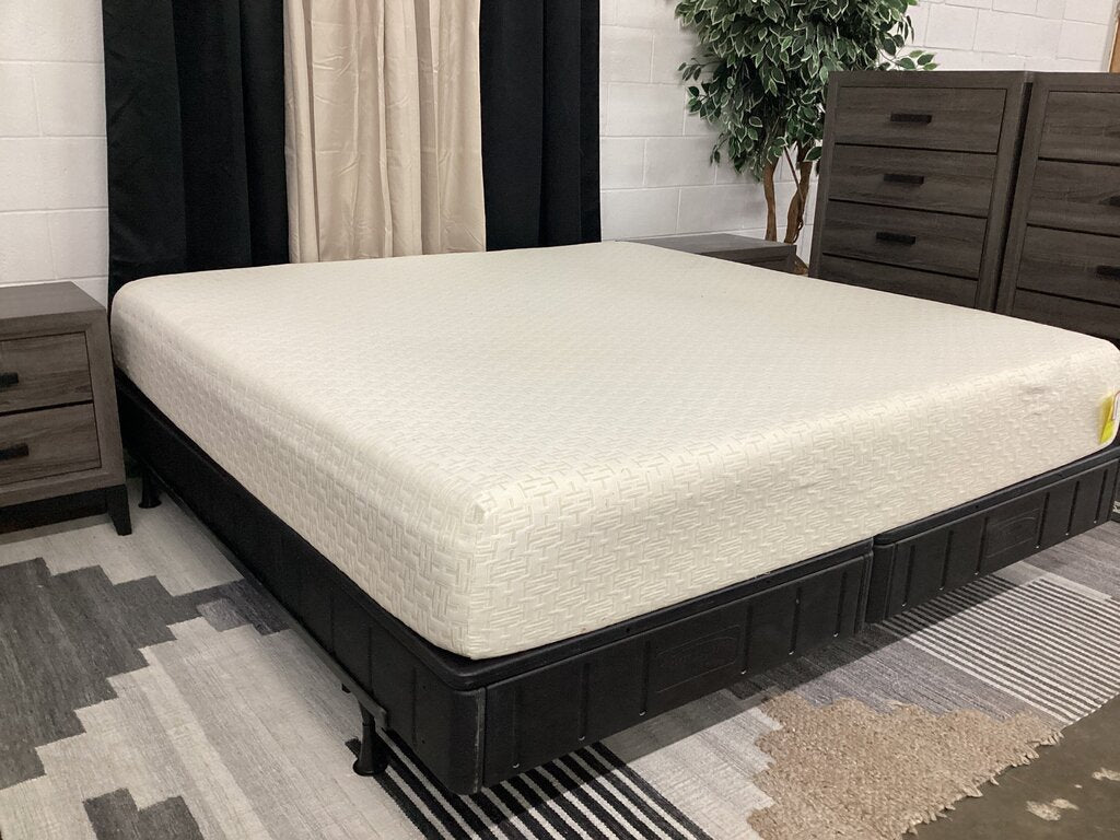 80604 - Brown Foam King Mattress