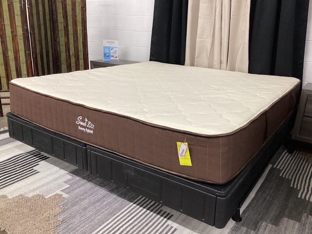 80668 - Sweet ZZZ Honey Hybrid Organic 10" King Mattress
