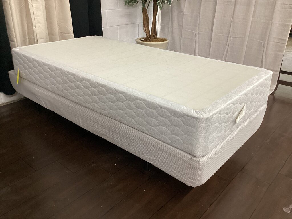 80721 - Serta Twin Box Spring / Foundation
