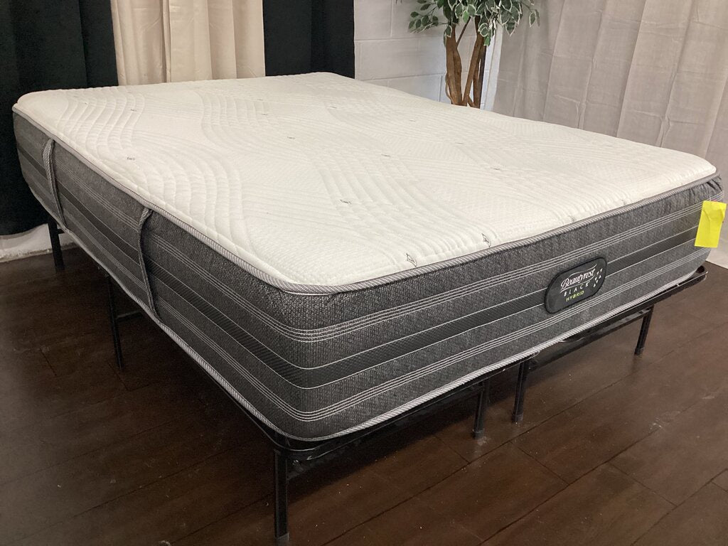 80732 - Beautyrest Black Hybrid Queen Mattress