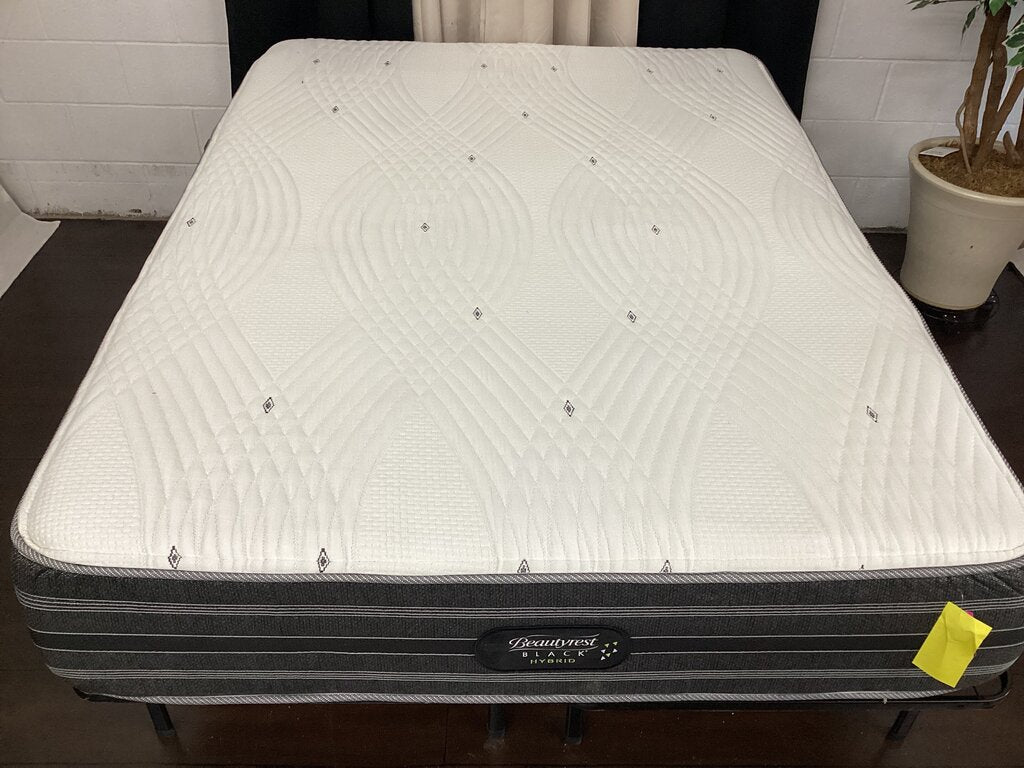 80732 - Beautyrest Black Hybrid Queen Mattress