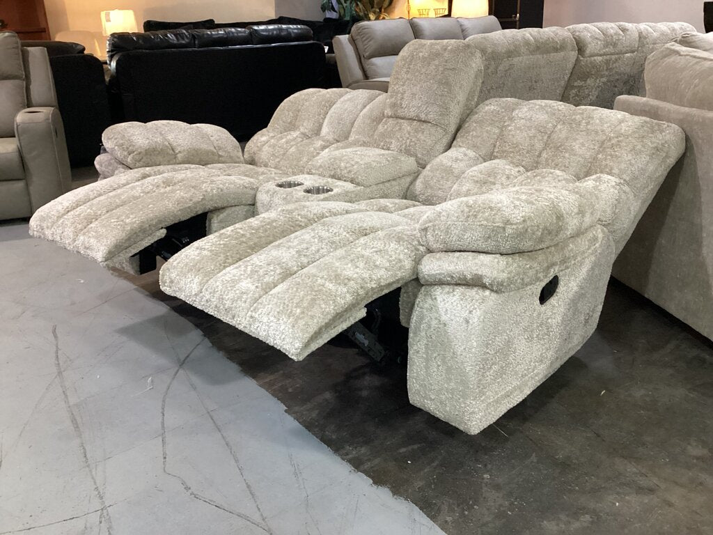 Everest Beige NEW Motion Loveseat 77x41x40 (677521)