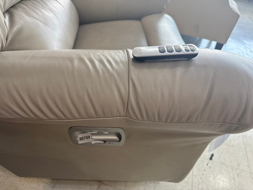 80789 - La-Z-Boy Randell Power Motion Recliner w/Power Headrest & Lumbar 46x42x47