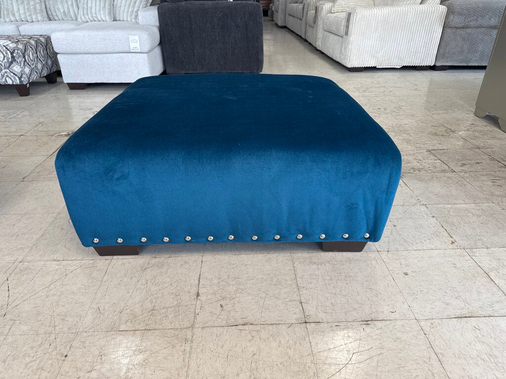 80836 (8257-6) Melon Sapphire Cocktail Ottoman 40x40x18