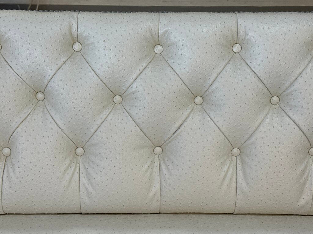 80861 - Pearl White Ostrich Embossed Settee Bench 45x45x36