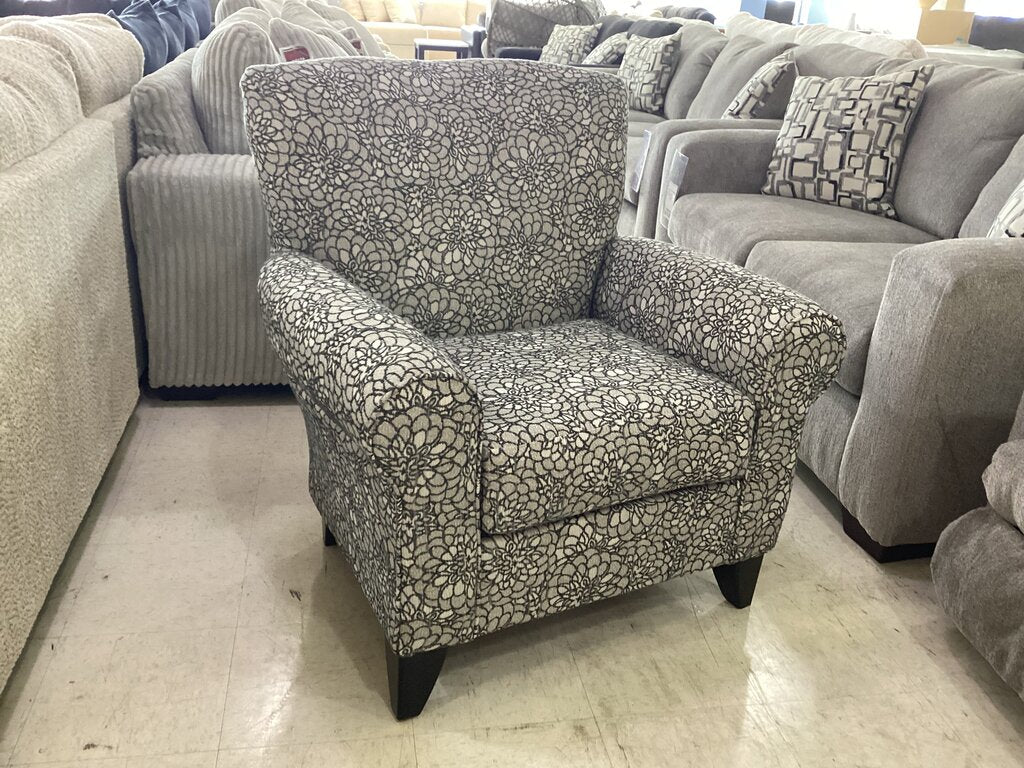 80876 - Michael Nicholas Affleck Accent Chair 36x28x37