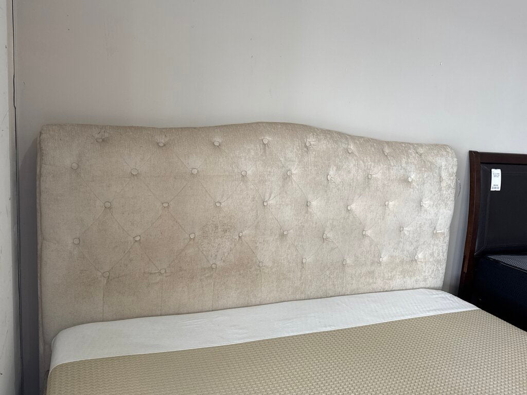 80904 (8524-7) Upholstered King Bedframe 81x97x57