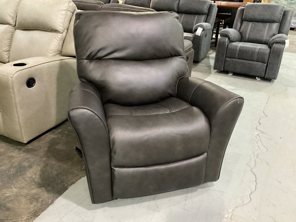 80878 - Ashley McAleer Manual Recliner 39x40x40