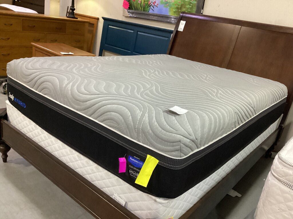 80782 - Sealy Hybrid Silver Performance Queen Mattress