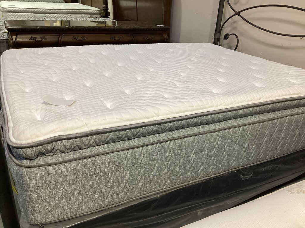 80817 - Lady Americana Corina Pillow Top Queen Mattress