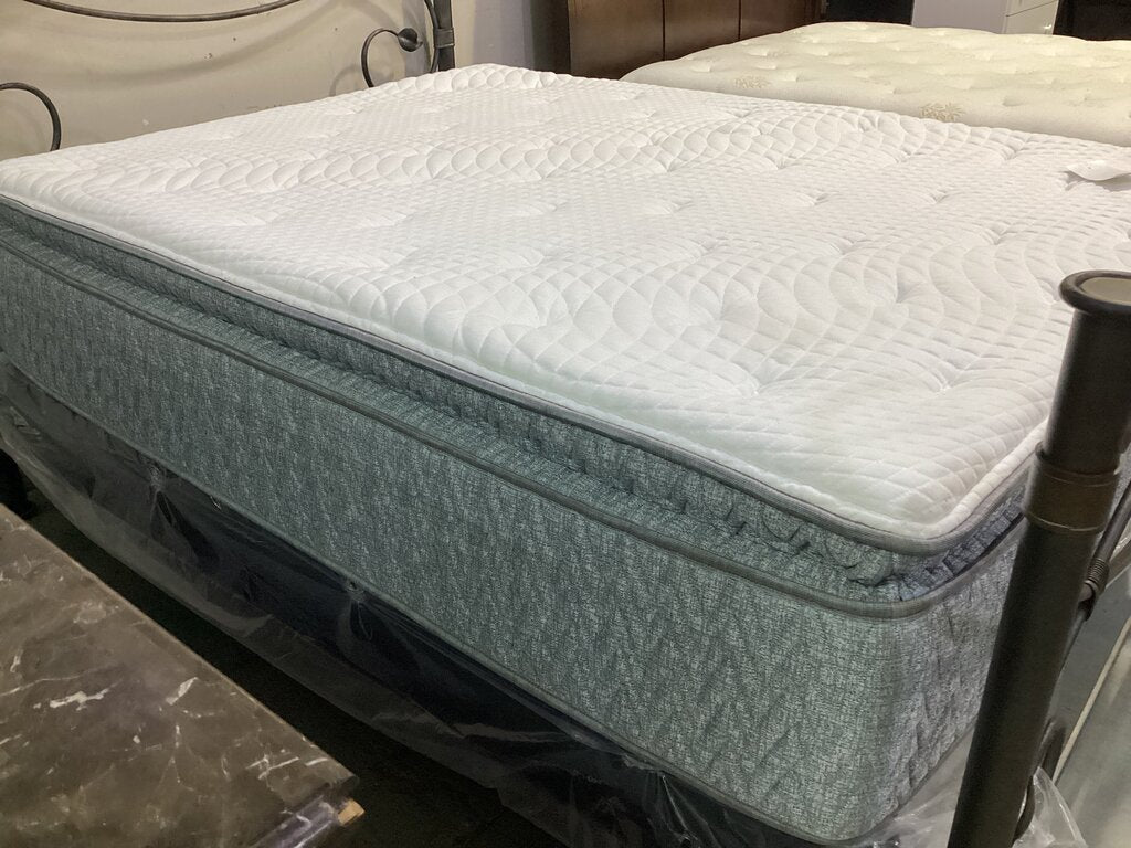 80817 - Lady Americana Corina Pillow Top Queen Mattress