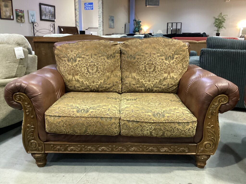 80869 Ashley Sofa and Loveseat 94-67x41x36