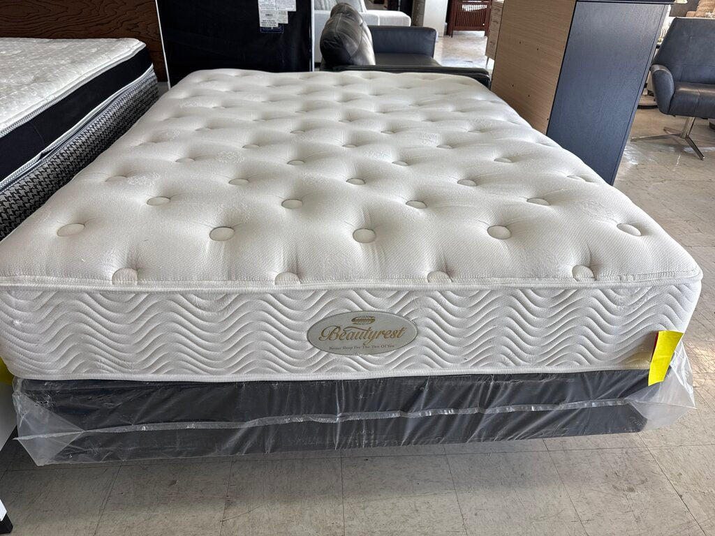 80891 - Simmons Beauty Rest Queen Mattress