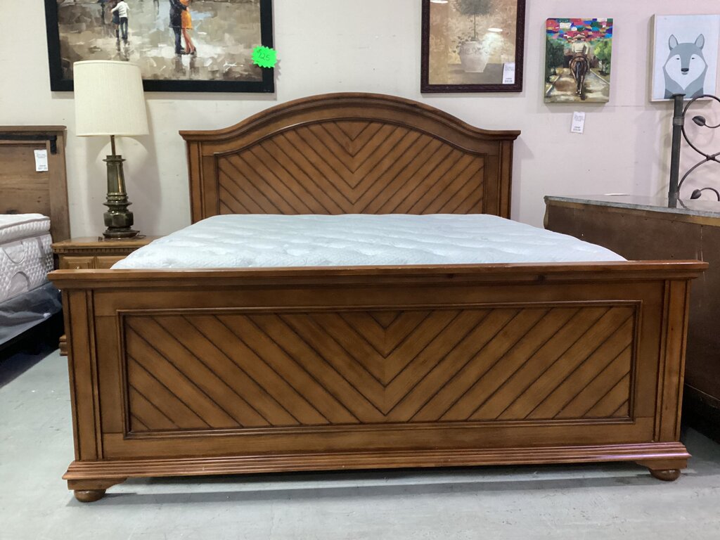 80854 - Addison Chestnut Chevron King Bed Frame 84x87x61