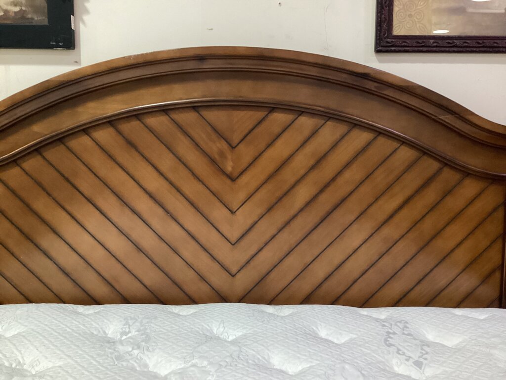 80854 - Addison Chestnut Chevron King Bed Frame 84x87x61