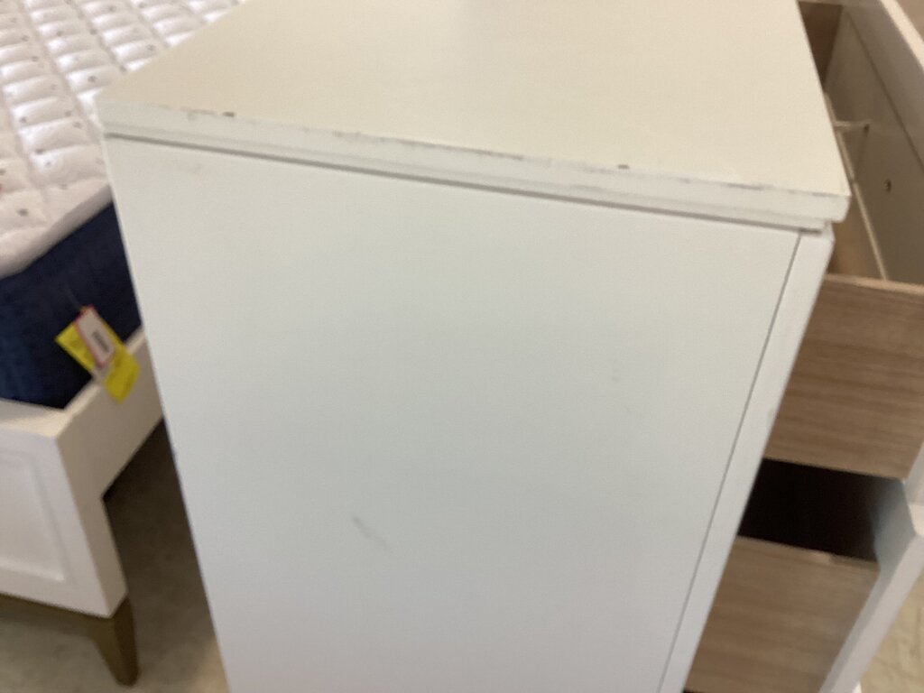 80995 (8530-15) Ashley Brynburg Dresser 61x16x38