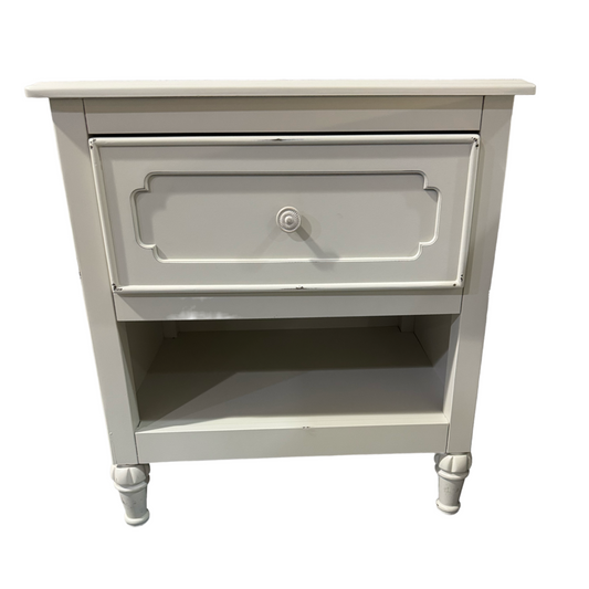 81000 (8531-5) Ashley Faelene Nightstand 24x17x25