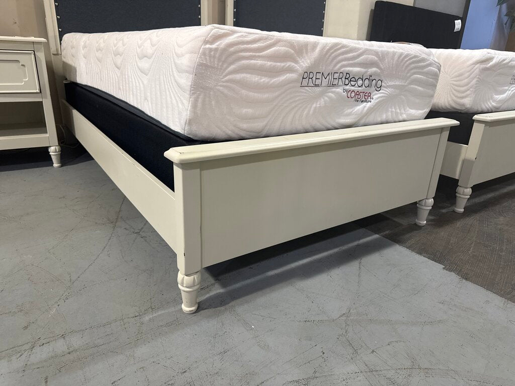 80989 (8530-9) Ashley Faelene Twin Bed Frame 43x80x52