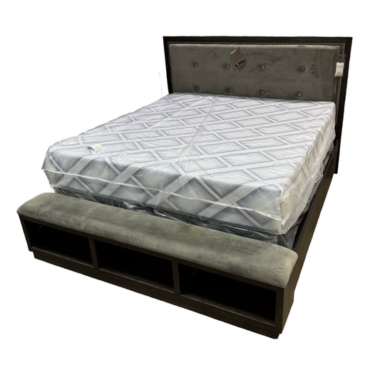 80982 - Ashley Hyndell King Bed Frame 82x97x56