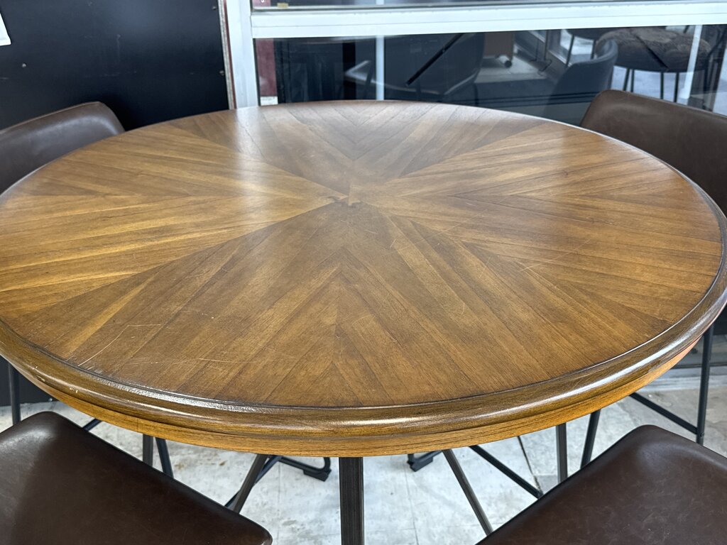 80993 (8530-13) Ashley Centiar 5pc Dining 46x46x31