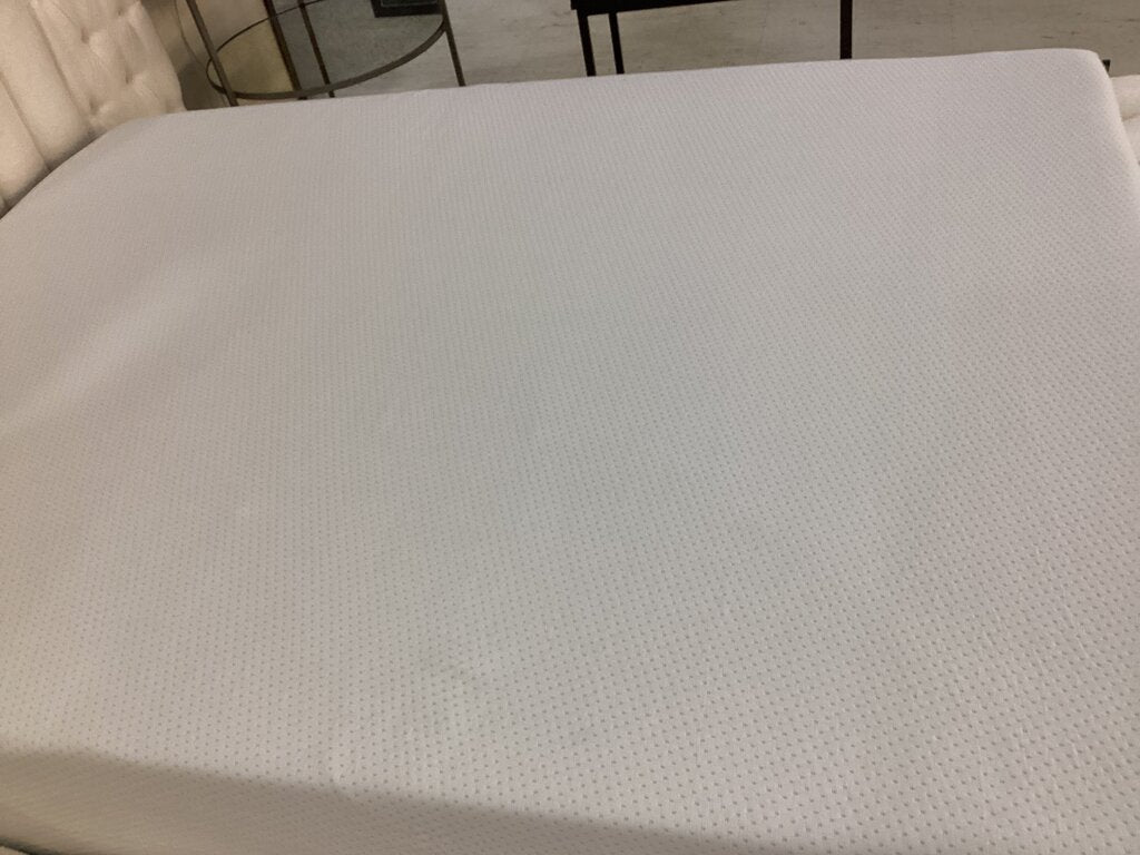 85024 Zinus Foam Queen Mattress
