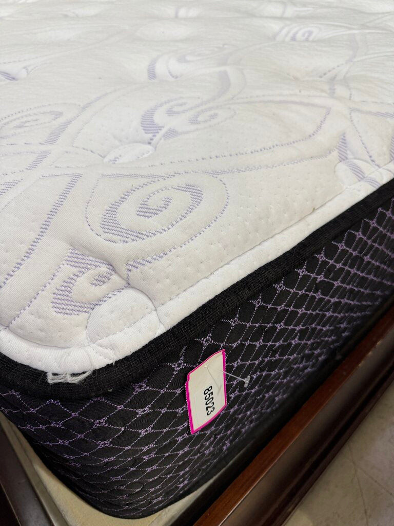 85023 - Ashley King 11” Mattress
