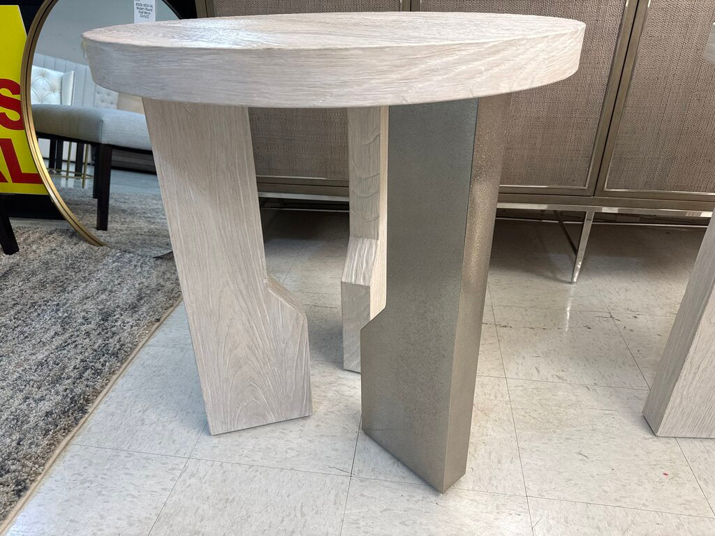85011- Bernhardt Ellis Pair of Side Tables 26x28