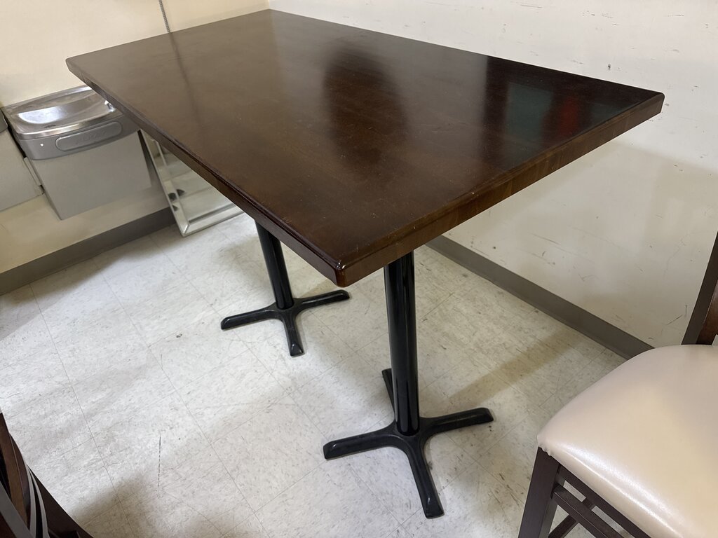 85027 - Pub Table 30x60x43