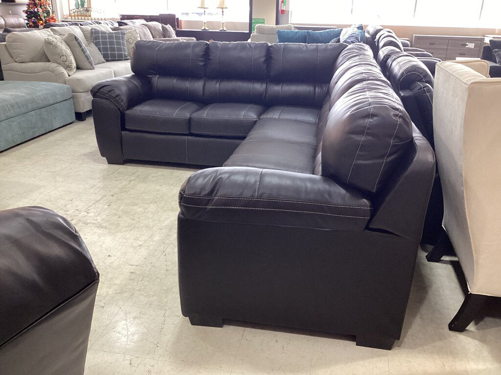 Austin Chocolate NEW Sectional 114x91x38 (5651-52)