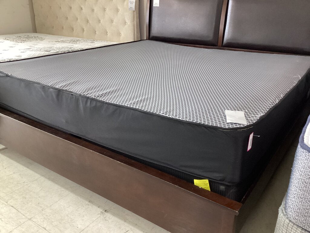 85029 Black King Mattress