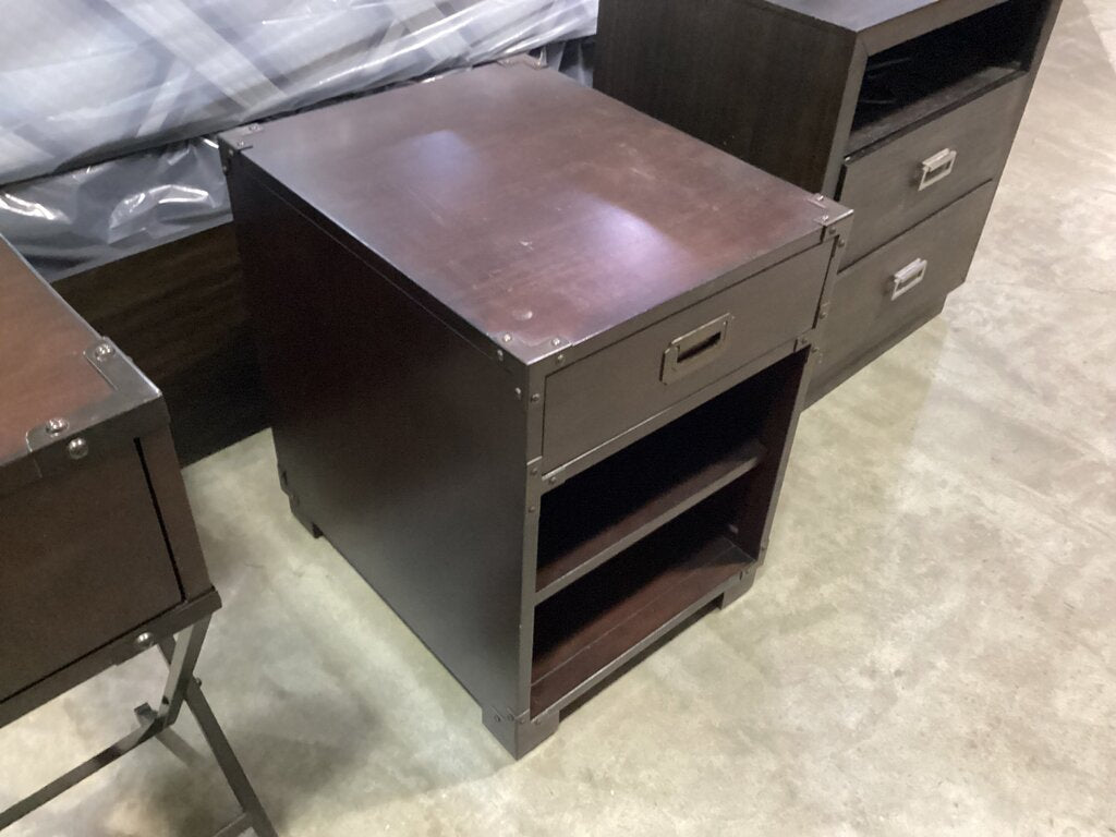 85017 Trunk Style Nightstand 18x22x24