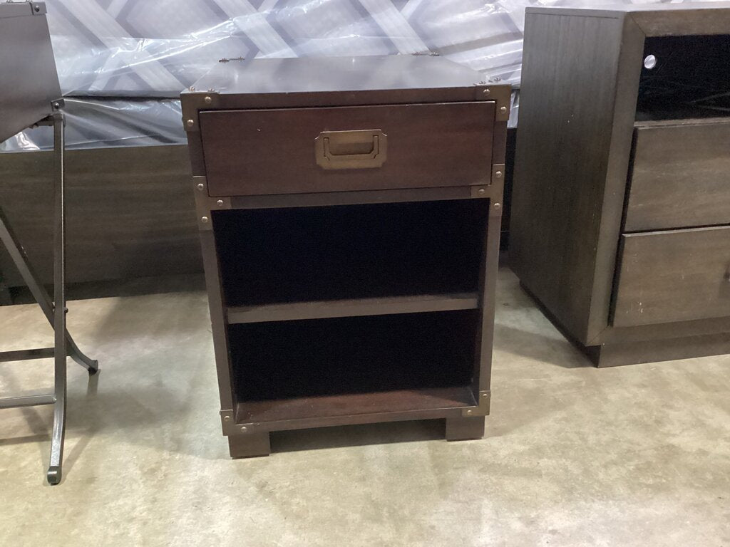 85017 Trunk Style Nightstand 18x22x24