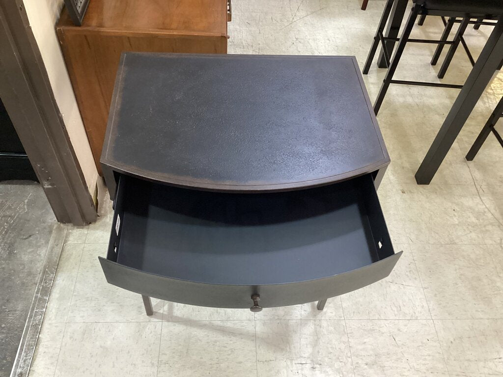 85019 Woodrow Metal Nesting Stand 24x18x30