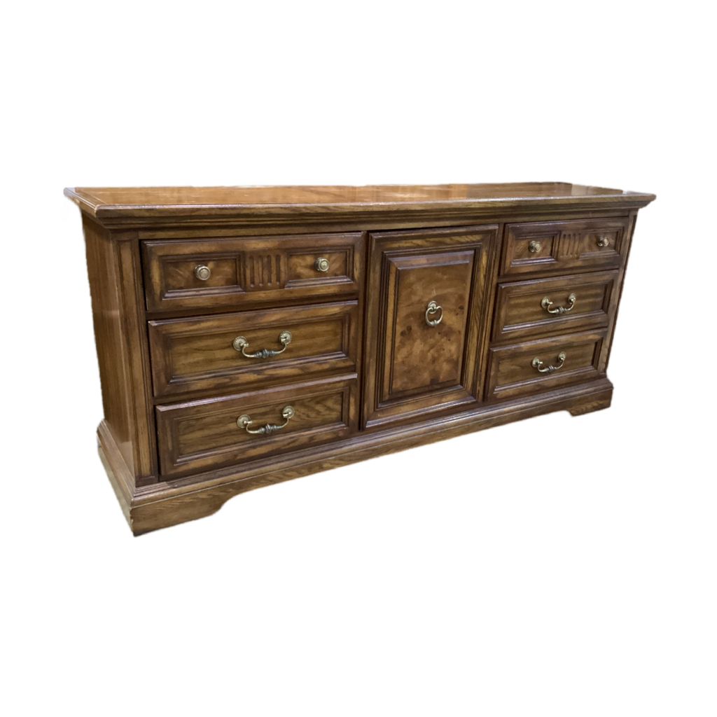 85053 - Wooden Vintage Dresser 72x19x32