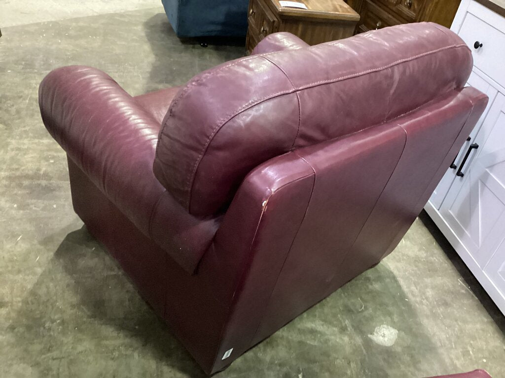 85063 - Burgundy Leather Club Chair 42x34x34