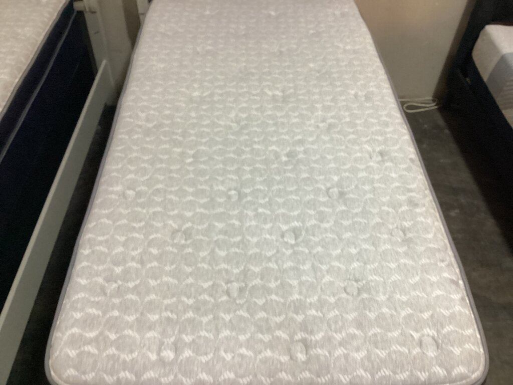 85076 Cypress Pillowtop 11in Twin Mattress